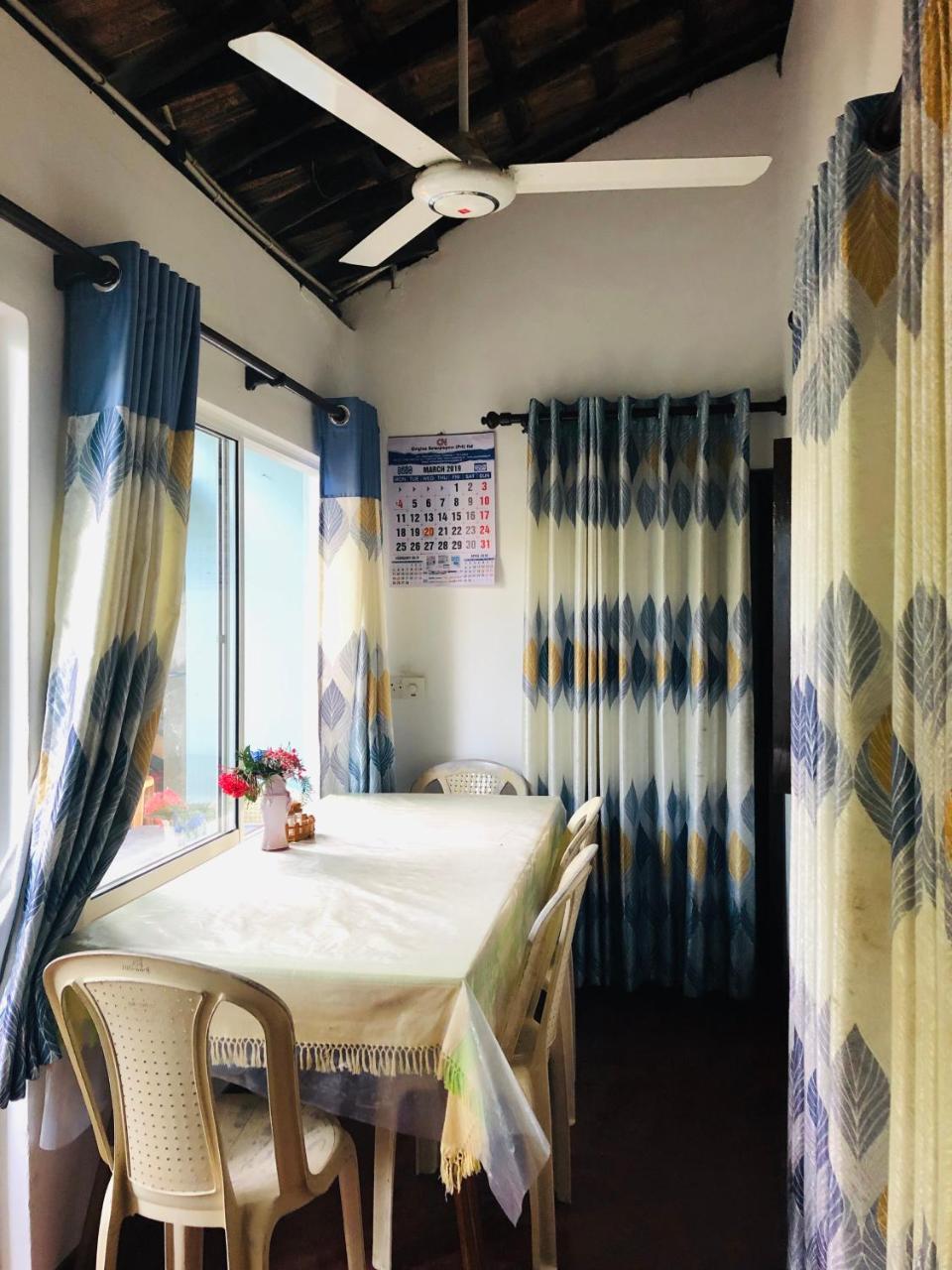 Hikkaduwa Backyard Beach Homestay Galle Exterior photo